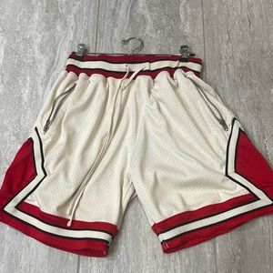 MNML basketball shorts size medium